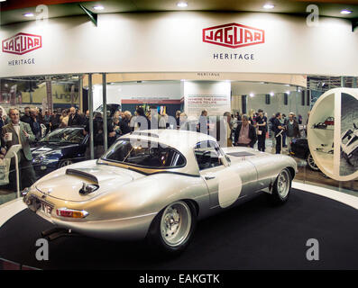 Jaguar E-Type Lightweight Erholung bei Classic-Auto-Show im NEC Birmingham UK Stockfoto
