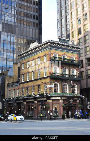 DIE ALBERT-PUB IN LONDON; S VICTORIA STREET UK Stockfoto