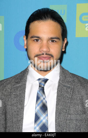 2014 CW Upfront Presentation - Ankünfte mit: Carlos Valdes wo: Manhattan, New York, Vereinigte Staaten, wann: 15. Mai 2014 Stockfoto