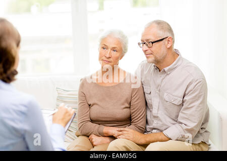 Älteres Paar zu Hause Stockfoto