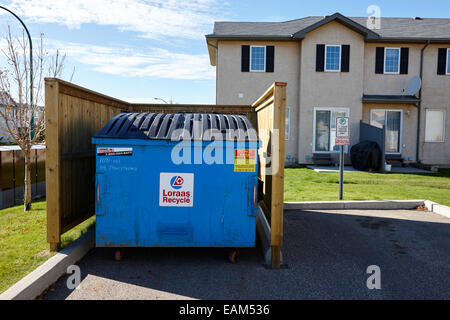 kommunale Papierkorb im Vorort Saskatoon, Saskatchewan, Kanada Stockfoto