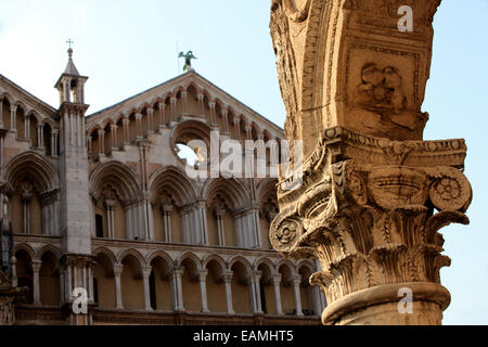 Fassade der Kathedrale von San Giorgio, Ferrara, Emilia Romagna, Italien Stockfoto