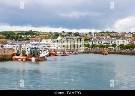 Angelboot/Fischerboot im Hafen von Howth angedockt Stockfoto