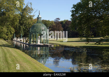 Die Île d ' Amour in Château de Chantilly in der Picardie Oise Stockfoto