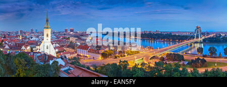 Panorama-Bild von Bratislava, der Hauptstadt der Slowakischen Republik. Stockfoto