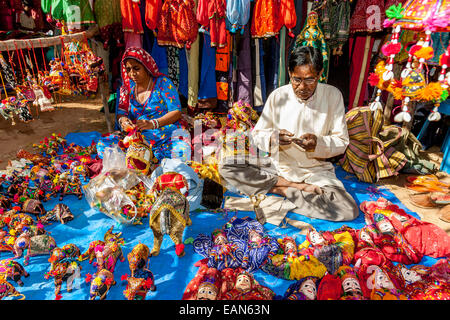 Marionette Maker, Flohmarkt in Anjuna, Anjuna, Goa, Indien Stockfoto