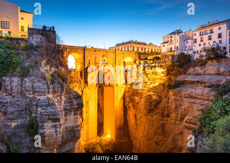 Ronda, Spanien an der Brücke Puente Nuevo. Stockfoto