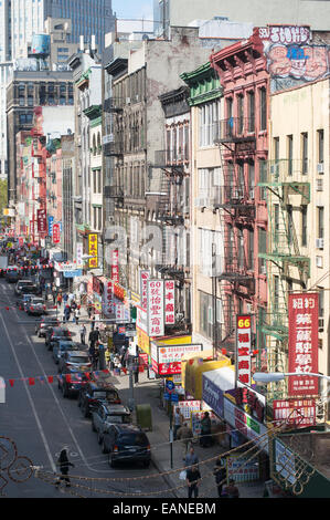 Chinesische Viertel East Broadway, Blick vom Manhattan Bridge, New York, USA Stockfoto