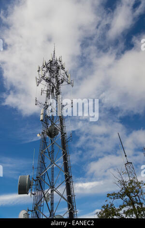 Zelle Telefon-Sendemasten Stockfoto