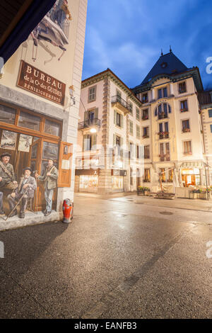 Chamonix-Dorf in der Nähe von Mont-Blanc Gipfel, Haute-Savoie, Rhône-Alpes, Frankreich Stockfoto