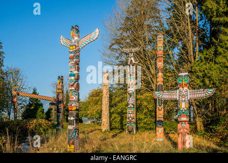 Totempfähle, Stanley Park, Vancouver, Britisch-Kolumbien, Kanada Stockfoto