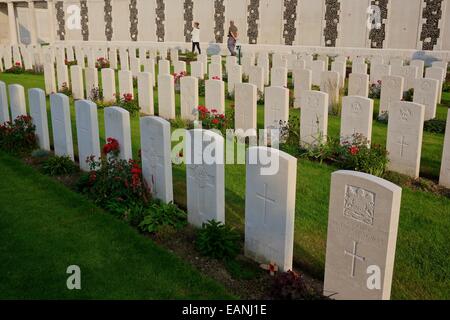 Tyne Cot Commonwealth War Graves Friedhof und Denkmal für die fehlenden. Tyne Cot, in der Nähe von Ypern (Lepra) Belgien. Tyne Cot, Krieg grav Stockfoto