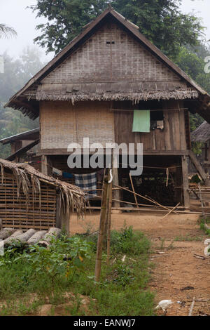 Traditionelles Haus im ländlichen Laos Stockfoto