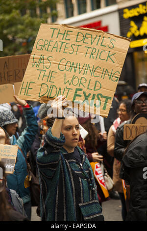 22. Nov jährlich unbewaffneten Demonstration gegen Polizeigewalt und die Tötung von Zivilisten in den USA. Stockfoto