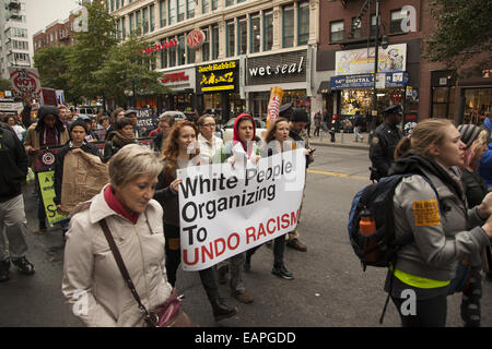 22. Nov jährlich unbewaffneten Demonstration gegen Polizeigewalt und die Tötung von Zivilisten in den USA. Stockfoto