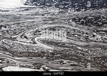 Wasser mit Swirly Mustern in Ottawa River Stockfoto