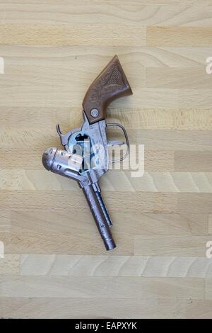 Eine Nahaufnahme einer Hand Pistole Spielzeug Stockfoto