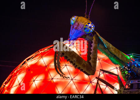 Die riesige Gottesanbeterin Skulptur vor dem Container Park in Downtown Las Vegas Stockfoto