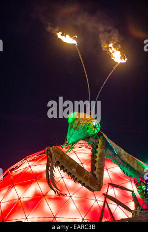 Die riesige Gottesanbeterin Skulptur vor dem Container Park in Downtown Las Vegas Stockfoto