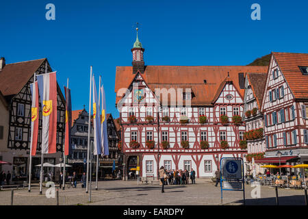 Marktplatz mit Rathaus, Bad Urach, Baden-Württemberg, Deutschland Stockfoto