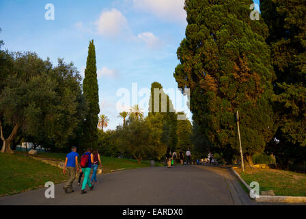 Parco Delle Colle Oppio Park auf einem der sieben Hügel Roms, Stadtteil Monti, Rom, Italien Stockfoto