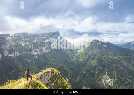 Blick auf die Chamechaude und Dent de Crolles Gipfeln, Parc Naturel De La Chartreuse, Isere, Rhône-Alpes, Frankreich Stockfoto