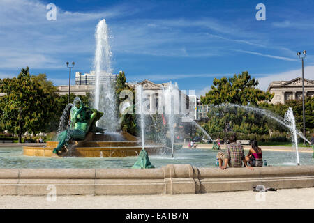 Swann Memorial Fountain befindet sich in Logan Circle, Philadelphia, Pennsylvania. Auch als drei-Flüsse-Brunnen... Stockfoto