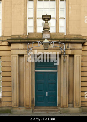 Sonnenuhr über Liverpool Road Bahnhof Manchester UK Stockfoto