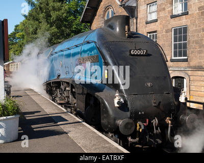 Die Vintage A4 Klasse Dampflok Sir Nigel Gresley Grosmont Station auf der North Yorkshire Moors Railway, in der Nähe von Whitby, Nr. Stockfoto