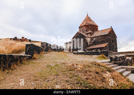 Sevanavank Kloster liegt am Ufer des Lake Sevan in Gegharkunix Provinz, Armenien Stockfoto