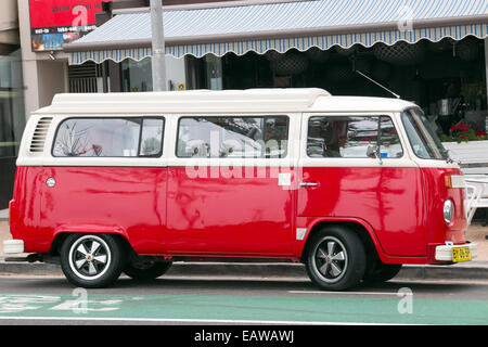 Volkswagon kombi Van in Dee Why, Sydney, Australien geparkt Stockfoto