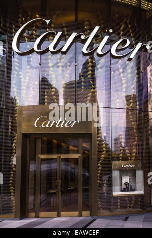 Luxus-shopping bei Cartier Shop in ION Zentrum Orchard Road Singapur Stockfoto