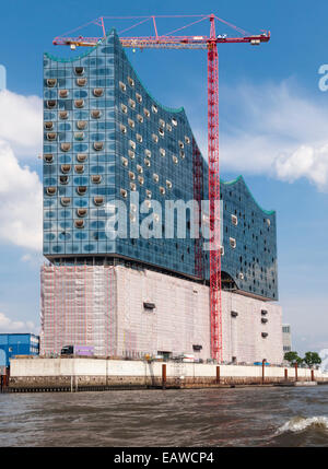 Baustelle der Elbphilharmonie, Hamburgs spektakuläre zukünftigen Konzertsaal von den Architekten Herzog und de Meuron entworfen. Stockfoto