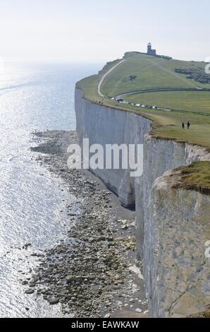 Belle Leuchtturm und Kreidefelsen, Beachy Head, South Downs National Park, Großbritannien tout Stockfoto