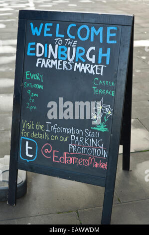 Informationen-Tafel am Edinburgh Farmers Market im Stadtzentrum von Edinburgh Schottland UK Stockfoto