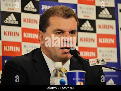 Ange Postecoglou (AUS), 18. November 2014 - Fußball: australische Cheftrainer Ange Postecoglou besucht eine Pressekonferenz nach der internationalen Freundschaftsspiel zwischen Japan und Australien. Japan schlug Australien 2: 1. © AFLO/Alamy Live-Nachrichten Stockfoto