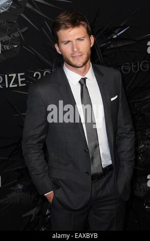 New York, NY, USA. 20. November 2014. Scott Eastwood im Ankunftsbereich für Hugo Boss Prize 2014, Solomon R. Guggenheim Museum, New York, NY 20. November 2014. Bildnachweis: Kristin Callahan/Everett Collection/Alamy Live-Nachrichten Stockfoto