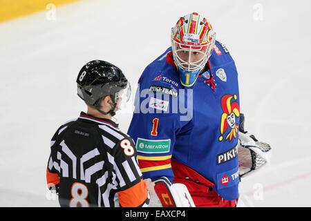 20. November 2014 - Helsinki, Finnland - Henrik Karlsson von Jokerit während der Kontinentalen Hockey-Liga Spiel Jokerit Vs SKA Sankt Petersburg in der Hartwall Arena in Helsinki am 20. November 2014. Matti Raivio / in der ganzen Presse Stockfoto