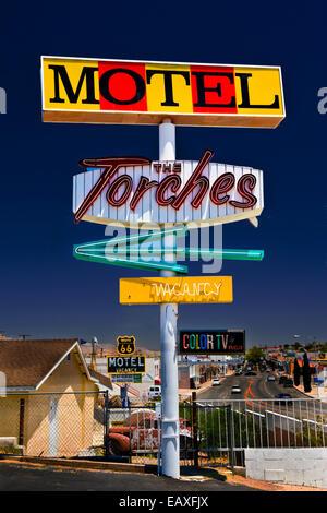 Eine redaktionelle Blick auf den Strip Motel an der alten Route 66 in Barstow, Kalifornien Stockfoto