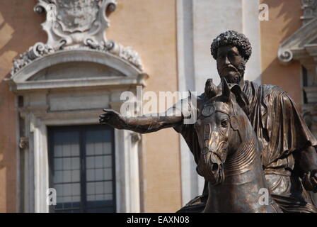 Bronzene Pferd Statue des römischen Kaisers Marcus Aurelius auf dem Kapitol Stockfoto