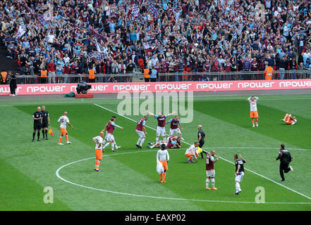 Agonie und Ekstase des preisgekrönten & verlieren Football League Championship Play-off Finale Fußball Spiel West Ham United V Blackpool Stockfoto