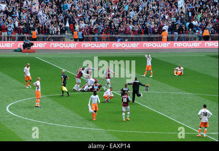 Agonie und Ekstase des preisgekrönten & verlieren Football League Championship Play-off Finale Fußball Spiel West Ham United V Blackpool Stockfoto