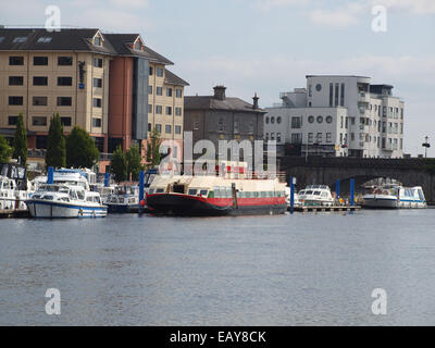 "Shannon Prinzessin" Hotel Schiff vor Anker in Athlone Town auf dem Fluss Shannon im County Westmeath, Irland. Stockfoto