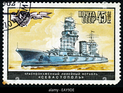 UdSSR - CIRCA 1982: Briefmarke gedruckt in USSR zeigt Schiff "Sewastopol", ca. 1982 Stockfoto