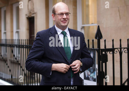 Brügge-Gruppe Konferenz, Over-Seas Royal League Str. Jamess, London, UK. Bild zeigt Mark Reckless, UKIP-MP, die Teilnahme an der Brügge Gruppenkonferenz, Over-Seas-Königsklasse, St James, UK Stockfoto