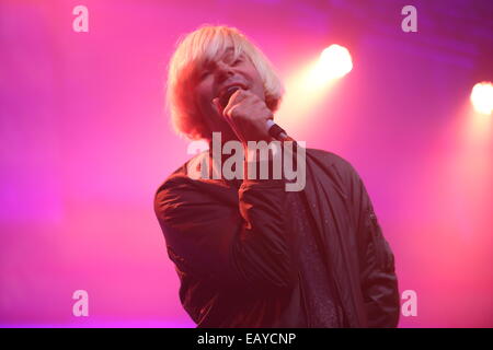 Die Victoria-Lager, Manchester, UK. 21. Nov., 2014.Tim Burgess Durchführung auf der Hauptbühne während des ersten Tages des The Whisky Sitzungen Festival im Victoria Lager, Manchester Credit: Simon Newbury/Alamy Live News Stockfoto