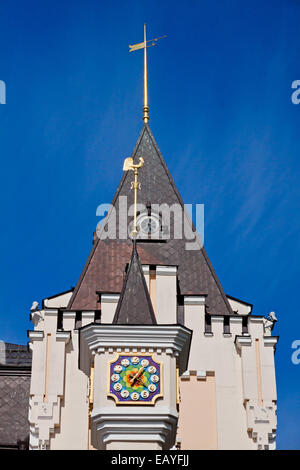 Details der Turm des Gebäudes des nationalen akademischen Puppentheater in Kiew, Ukraine. Das älteste Marionetten-Theater in der Ukraine Stockfoto