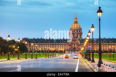 Les Invalides in Paris Ar Sonnenaufgang Gebäude Stockfoto