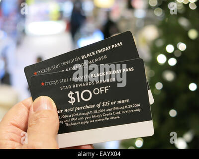 Macy's Star Belohnungen schwarzen Freitag Pass 2014, Herald Square, NYC, USA Stockfoto