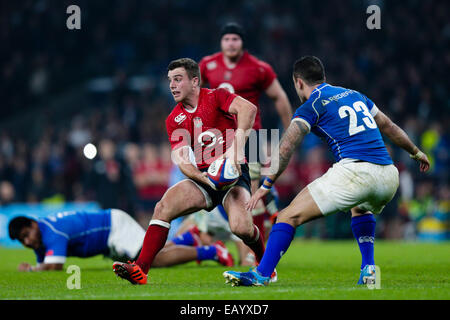 London, UK. 22. November 2014. Herbst Internationals. England gegen Samoa. England Outhalf George Ford in Aktion Credit: Action Plus Sport/Alamy Live News Stockfoto